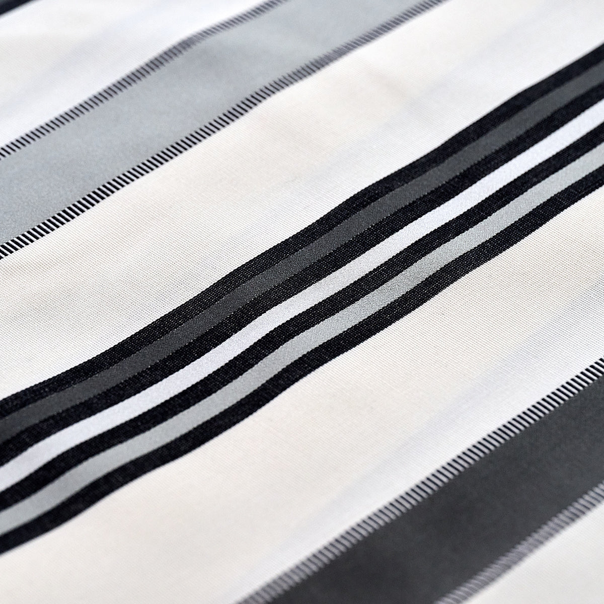 #color_maylis-GRIS-NOIR-BLANC