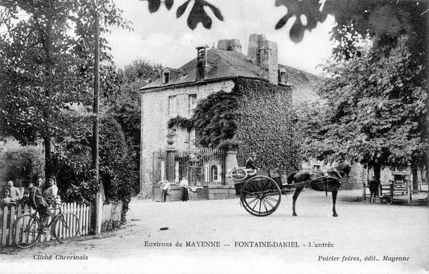 Carte postale ancienne de l’école de Fontaine-Daniel